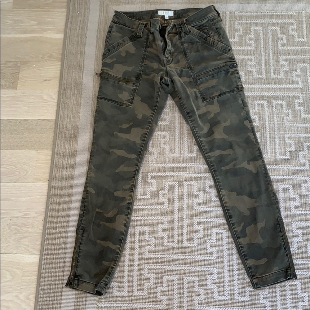 camo pants